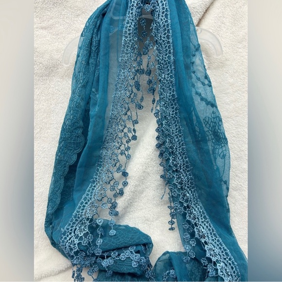 Embroidered Stole - Turquoise - Picture 11 of 11